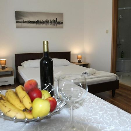 Apartments Muhar Sveti Stefan Exteriör bild