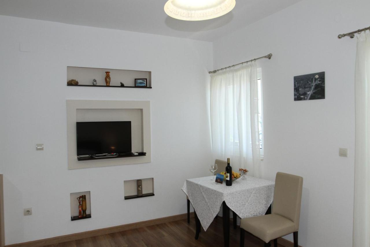 Apartments Muhar Sveti Stefan Exteriör bild