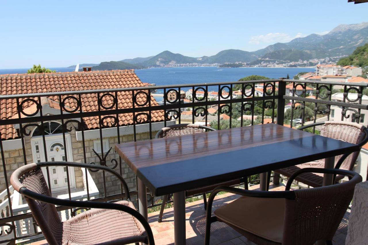 Apartments Muhar Sveti Stefan Exteriör bild