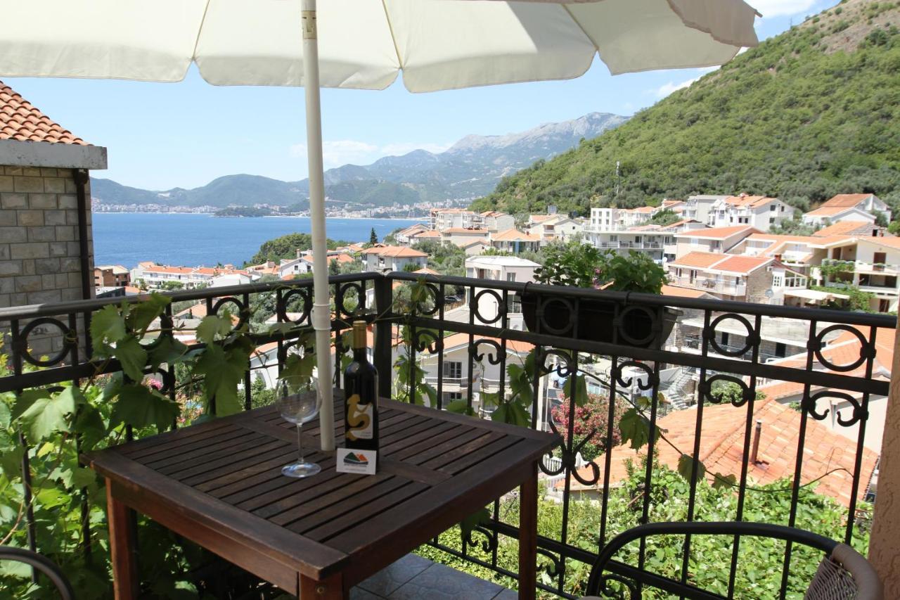 Apartments Muhar Sveti Stefan Exteriör bild