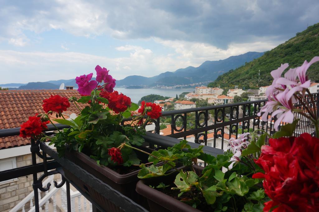 Apartments Muhar Sveti Stefan Exteriör bild